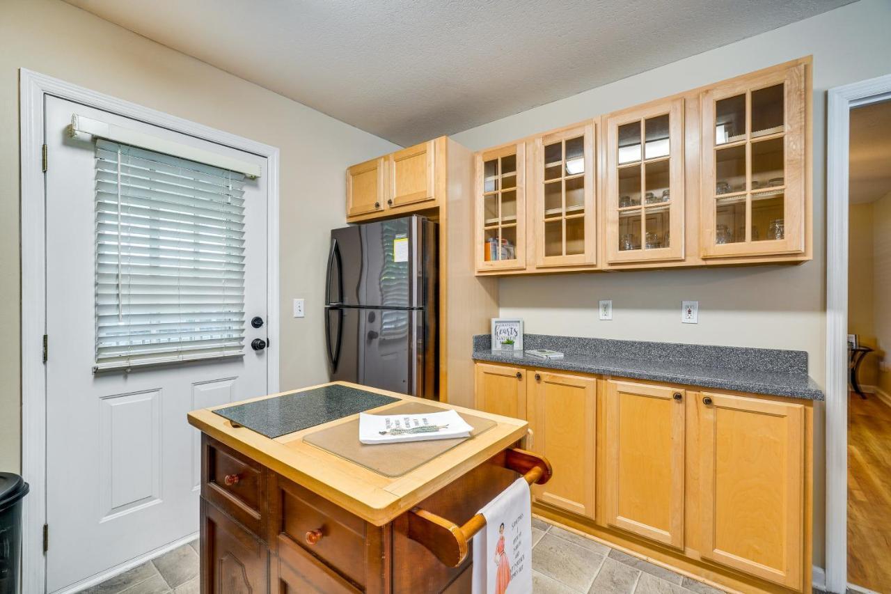 Pigeon Forge Home With Screened Porch, 3 Mi To Town! Bagian luar foto