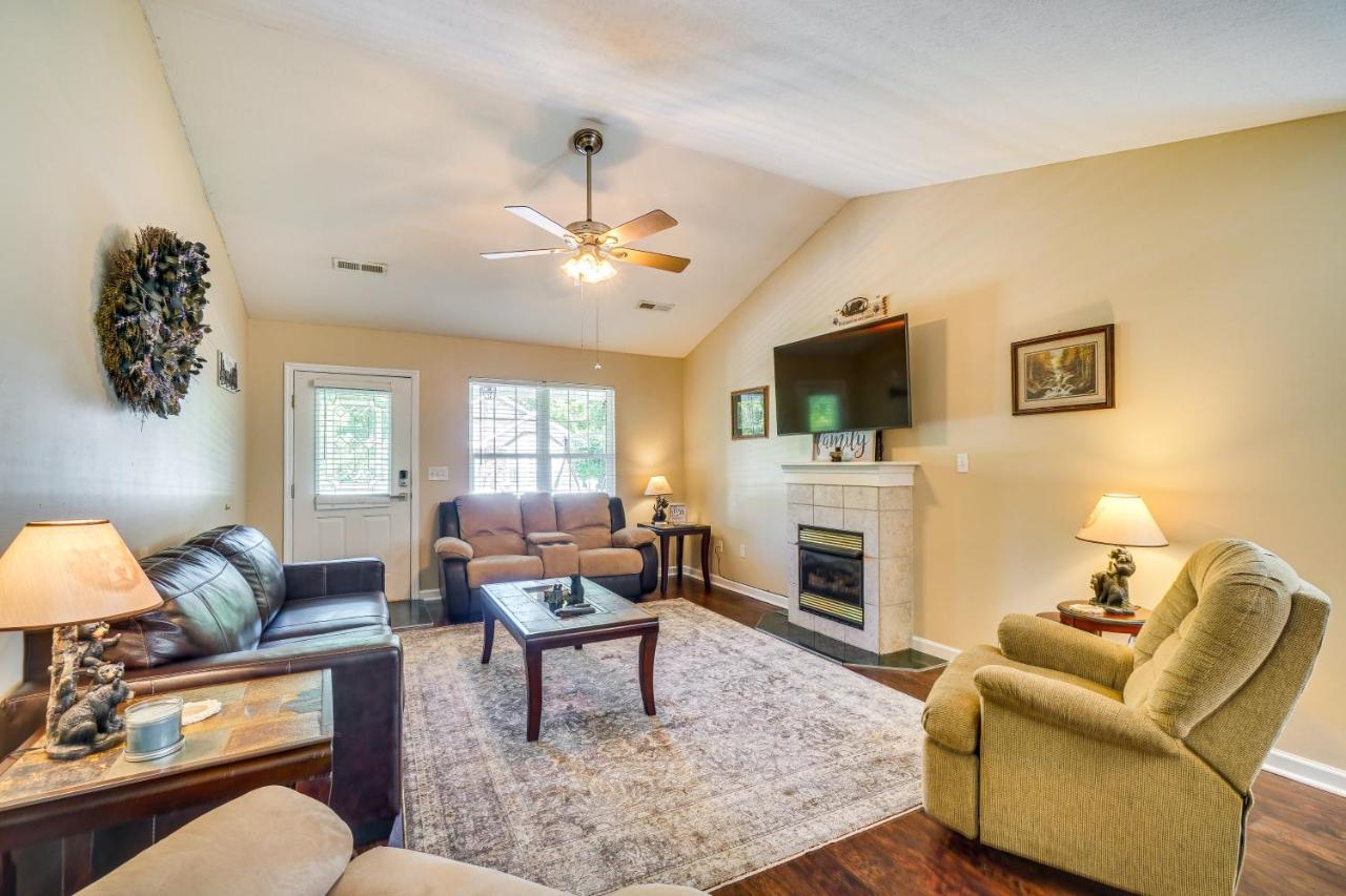 Pigeon Forge Home With Screened Porch, 3 Mi To Town! Bagian luar foto